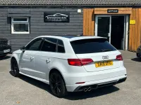 Used Audi A3 Sportback S-Line 150 HP (110 kW) 2019 White Hatchback
