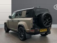 Used Land Rover Defender 635 HP (467 kW) 2024 Estate
