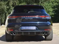 Used Porsche Macan Turbo 433 HP (318 kW) 2020 Black SUV