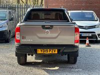 Used Nissan Navara N-Guard 190 HP (139 kW) 2019 Grey Pickup