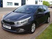 Usado Kia Ceed 2012 Prateado Citadino