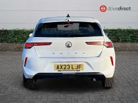 Second-hand Vauxhall Astra Design Edition 110 CP (80 kW) 2023 Alb Hatchback