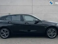 Used BMW 118 Sport Line 136 HP (100 kW) 2022 Jet black Hatchback