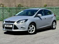 Used Ford Focus Zetec 125 HP (91 kW) 2011 Silver Hatchback