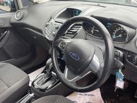 Usado Ford Fiesta Zetec 100 HP (73 kW) 2014 Azul Citadino
