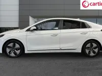 Used Hyundai Ioniq Premium SE 141 HP (103 kW) 2021 White Hatchback