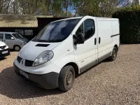 Używany Renault Trafic 115 KM (84 kW) 2013 Biały Minivan