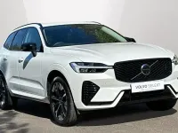 Używany Volvo XC60 Plus 250 KM (183 kW) 2025 Biały SUV