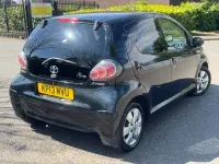 Begagnad Toyota Aygo 67 HK (49 kW) 2013 Svart Halvkombi