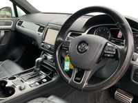Used VW Touareg R-line Plus 262 HP (192 kW) 2017 White SUV