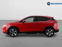 Used Nissan Qashqai N-Connecta 190 HP (139 kW) 2023 Red SUV