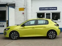 Uusi Peugeot 208 Style 100 HP (73 kW) 2026 Keltainen Viistoperä
