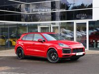 Used Porsche Cayenne 462 HP (339 kW) 2021 Red SUV