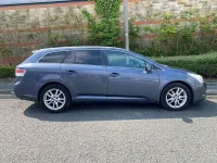Used Toyota Avensis 126 HP (92 kW) 2011 Blue Estate