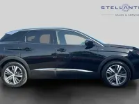 Second-hand Peugeot 3008 Allure+ 222 CP (163 kW) 2023 Negru SUV