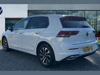 Used VW Golf VIII Active 110 HP (80 kW) 2022 Pure white Hatchback