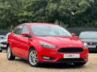 Used Ford Focus Zetec 125 HP (91 kW) 2015 Red Hatchback