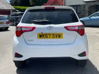 Used Toyota Yaris Design 111 HP (81 kW) 2017 White Hatchback