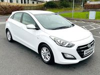 Used Hyundai i30 SE 110 HP (80 kW) 2016 White Hatchback