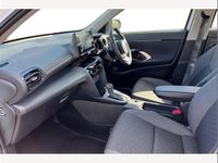 Used Toyota Yaris Cross 116 HP (85 kW) 2024 Pure white SUV