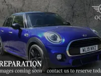 Usado Mini Cooper Hatch 134 CV (98 kW) 2019 Azul Utilitario