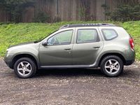 Used Dacia Duster Ambiance 110 HP (80 kW) 2015 Green SUV