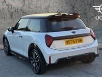 Usado Mini Cooper Hatch 113 kW (154 CV) 2025 Blanco Utilitario