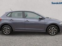 Second-hand VW Polo Life 95 CP (69 kW) 2023 Gri Hatchback