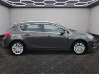 Used Vauxhall Astra Excite 115 HP (84 kW) 2015 Grey Hatchback