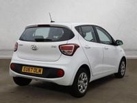 Used Hyundai i10 SE 87 HP (63 kW) 2017 White Hatchback