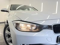 Begagnad BMW 318 2012 Vit Sedan