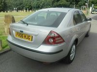 Begagnad Ford Mondeo 2006 Halvkombi