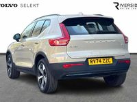Usado Volvo XC40 Plus 197 HP (144 kW) 2024 Bege SUV