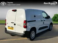 New Toyota Proace 50 kW (68 HP) 2025 White MPV