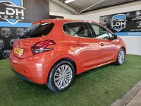 Used Peugeot 208 Allure 2018 Orange Hatchback