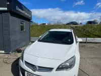 Usado Vauxhall Astra SRi 165 HP (121 kW) 2013 Branco Carrinha