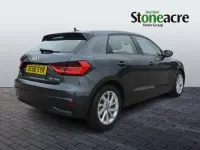 Usado Audi A1 Sportback Sport 116 HP (85 kW) 2018 Cinzento Citadino