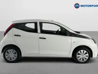 Used Toyota Aygo 72 HP (52 kW) 2018 White Hatchback