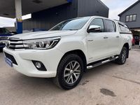 Used Toyota HiLux 150 HP (110 kW) 2016 White Pickup