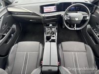 Used Vauxhall Astra S 130 HP (95 kW) 2024 White Estate