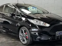 Begagnad Ford Fiesta ST 2017 Svart Halvkombi