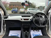 Used Citroën C3 PureTech 68 HP (50 kW) 2016 White Hatchback