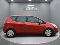 Second-hand Vauxhall Meriva 109 CP (80 kW) 2013 Portocaliu Monovolum