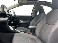 Used Toyota Yaris Design 116 HP (85 kW) 2023 Pure white Hatchback