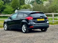 Usado Ford Focus Zetec 125 HP (91 kW) 2016 Preto Citadino