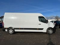 used Renault Master LM35dCi 135 Business+ Medium Roof Van