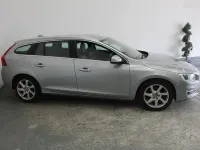 Usado Volvo V60 SE Lux 215 CV (158 kW) 2015 Plateado Familiar