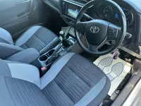 Used Toyota Auris Business Edition 116 HP (85 kW) 2017 Silver Hatchback