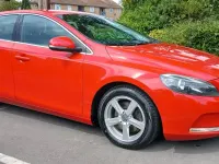 Used Volvo V40 SE 120 HP (88 kW) 2016 Red Hatchback