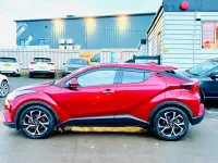 Begagnad Toyota C-HR 2024 Röd SUV